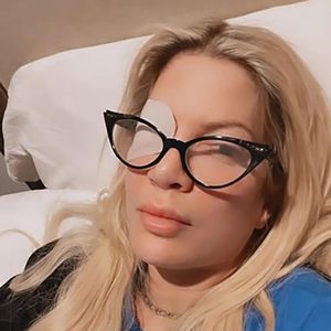 Wegen Kontaktlinsen: Tori Spelling hat Geschwür am Auge