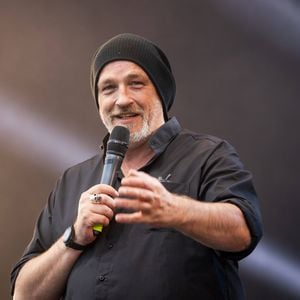 Komiker Torsten Sträter macht Tumor-Diagnose öffentlich