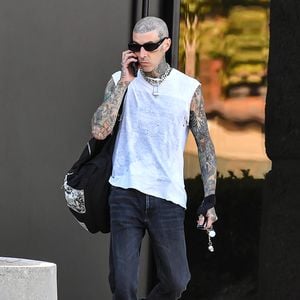 Wieder fit! Travis Barker nach Klinik-Aufenthalt gesichtet