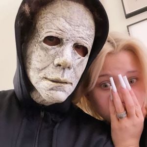 Zum Gruseln! Travis Barker teilt Selfie mit Tochter Alabama