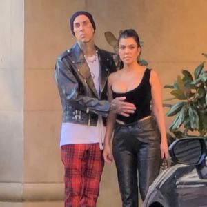Streichelfoto: Ist Kourtney schwanger von Travis Barker?