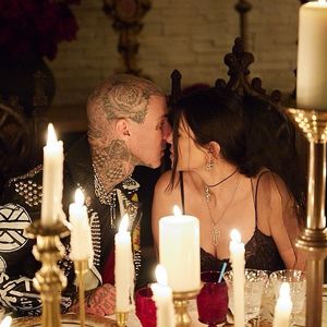 Nach Heirat: Kourt und Travis Barker beim satanischen Dinner