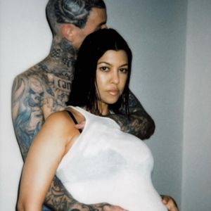 Seltener Auftritt! Travis Barker mit Kourtney und Baby Rocky