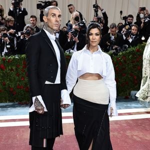 Fotobeweis: Kourtney Kardashian und Travis haben geheiratet!