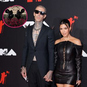 So überraschte Travis Barker seine Kourtney am Valentinstag!