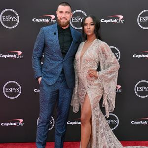 Kayla Nicole weint bei TV-Show wegen Ex Travis Kelce