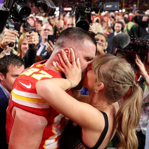 Travis Kelce und Taylor sind "absolut glücklich" miteinander