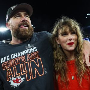 Verlobung mit Taylor Swift? Travis' Team klärt Gerüchte auf