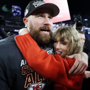 Taylor Swift versteht sich super mit den Freunden von Travis