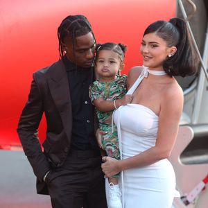 Kylie und Travis mit Tochter Stormi im gemeinsamen Skiurlaub