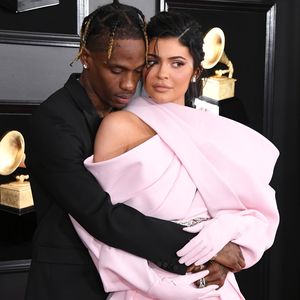 So unterstützt Travis Scott Kylie Jenner nach der Entbindung