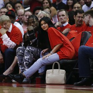 Baby-Indiz? Kylie vergrößert ihr Anwesen für 5 Mio. Dollar!