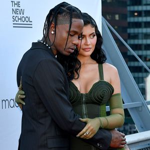 Kylie Jenner und Travis sind immer noch verliebt ineinander