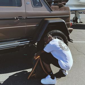 Travis Scott gönnt sich Mega-Karre für über eine Million!