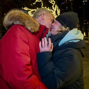 Nach 16 Jahren: Twenty4tims Mutter Christina ist verlobt