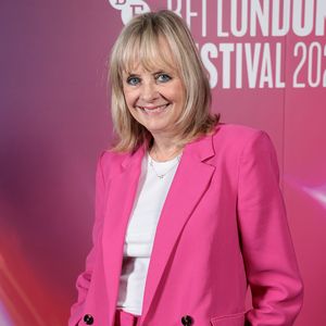 Twiggy unterstützt Heidi Klum als Gastjurorin bei GNTM
