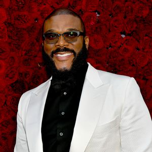 Hart erarbeitet: Schauspieler Tyler Perry ist nun Milliardär