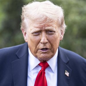 Donald Trumps hängendes Gesicht sorgt für Spekulationen