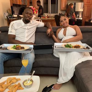 Usain Bolt teilt neues Foto mit hochschwangerer Freundin