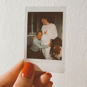 Mit Papa Uwe: Cheyenne Ochsenknecht zeigt süßes Kugelfoto!