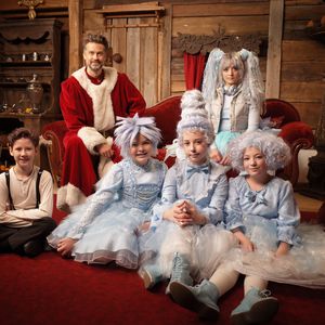 Hübscher Santa? Wayne Carpendale spielt den Weihnachtsmann!