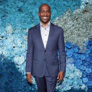 Kein Paar: Van Jones zieht ein Baby mit guter Freundin groß