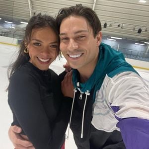 Küsste UK-"Dancing on Ice"-Star Joey Essex seine Partnerin?