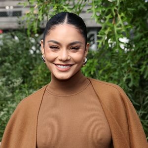 Ein Jahr nach Geburt: Vanessa Hudgens zeigt sich mit Baby