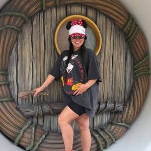 Hochschwangere Vanessa Hudgens teilt Babybauch-Update