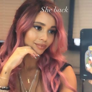 Im sechsten Monat: Vanessa Morgan zurück am "Riverdale"-Set