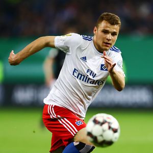 Nach Krebskampf: Ex-HSV-Kicker meldet sich zurück im Netz