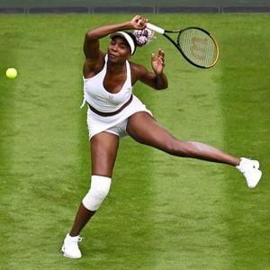 Schmerzensschreie: Venus Williams verletzt sich am Knie