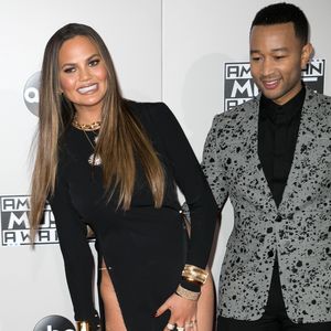 "Wir haben geübt": John Legend steht zu Chrissys Intim-Show