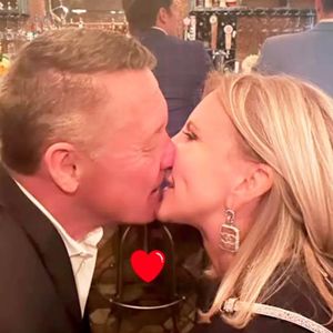 Liebe offiziell: Vicki Gunvalson knutscht ihren neuen Freund