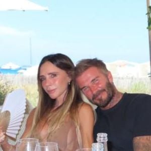 David Beckham teilt seltenes Badeanzug-Foto von Victoria