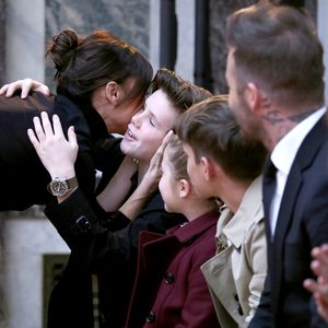 Wie Rapunzel: Vic Beckhams Tochter Harper mit Mega-Mähne!