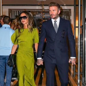 So stylish zeigte sich Victoria Beckham mit ihrem Mann David