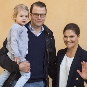 Prinzessin Estelle: Familienidyll mit Mama & Papa
