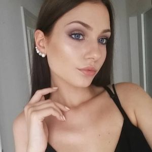 Seit wann ist GNTM-Kandidatin Vivian selbstverletzungsfrei?