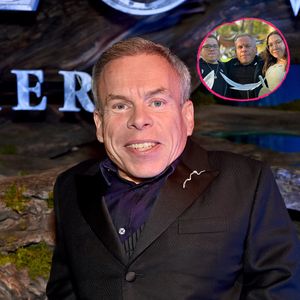 Warwick Davis zeigt sich nach Tod seiner Frau mit den Kids
