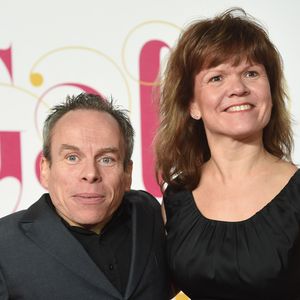 Warwick Davis verklagt Krankenhaus wegen Tod seiner Frau