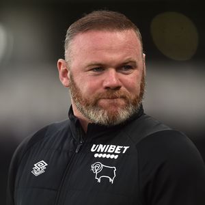 Wegen Gewichtszunahme: Wayne Rooney passt nur noch ein Anzug