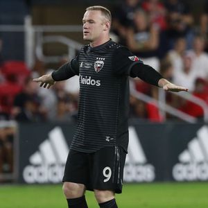 Hot Mama: Diese Dame heizt Wayne Rooney ein!