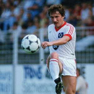 Schock: Ex-Nationalspieler Wolfram Wuttke ist tot