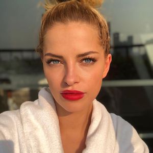 Wegen Hirntumor: Prinzessin Xenia hat das Schwimmen verlernt