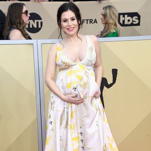 Geoffrey Rush soll Serien-Star Yael Stone belästigt haben