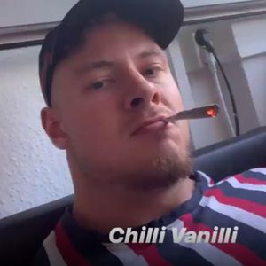Raucht Bachelorette-Yannic in diesem Clip einen Joint?