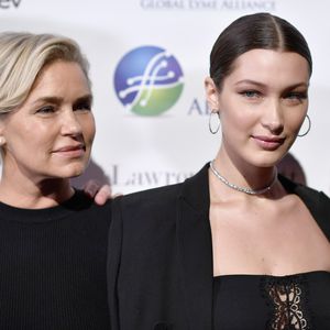 So süß gratuliert Bella Hadid Mama Yolanda zum Geburtstag!