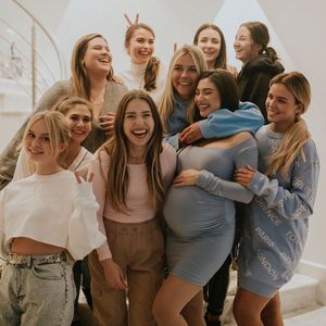Foto-Sensation: Dagi Bee und Bibi posieren happy zusammen