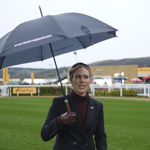Zara Tindall entgeht haarscharf schwerem Unfall mit Pferd